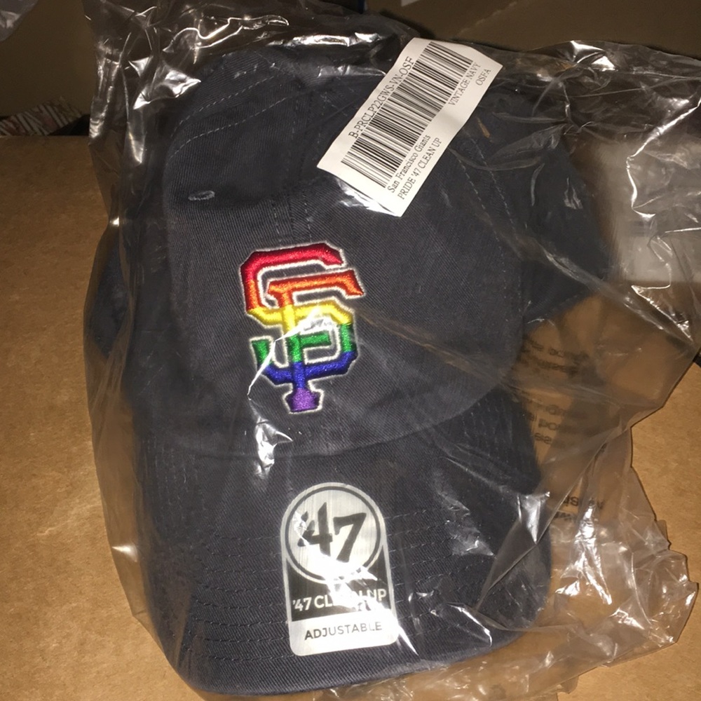 San Francisco Giants Baseball Hat NWT 🌈 ⚾️